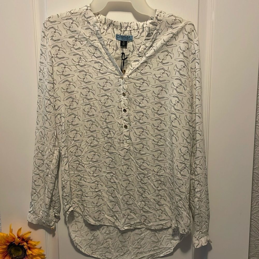 Cynthia Rowley Floral Long Sleeve Top
Size Small. NWT